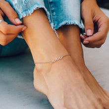 Load image into Gallery viewer, Delicate Wave Anklet
