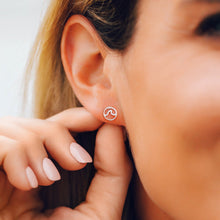 Load image into Gallery viewer, Circle Wave Stud Earrings
