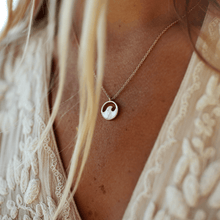 Load image into Gallery viewer, Stone Wave Necklace
