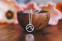 Load image into Gallery viewer, Wave Necklace
