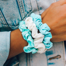 Load image into Gallery viewer, Wave Scrunchies (Set of 3)
